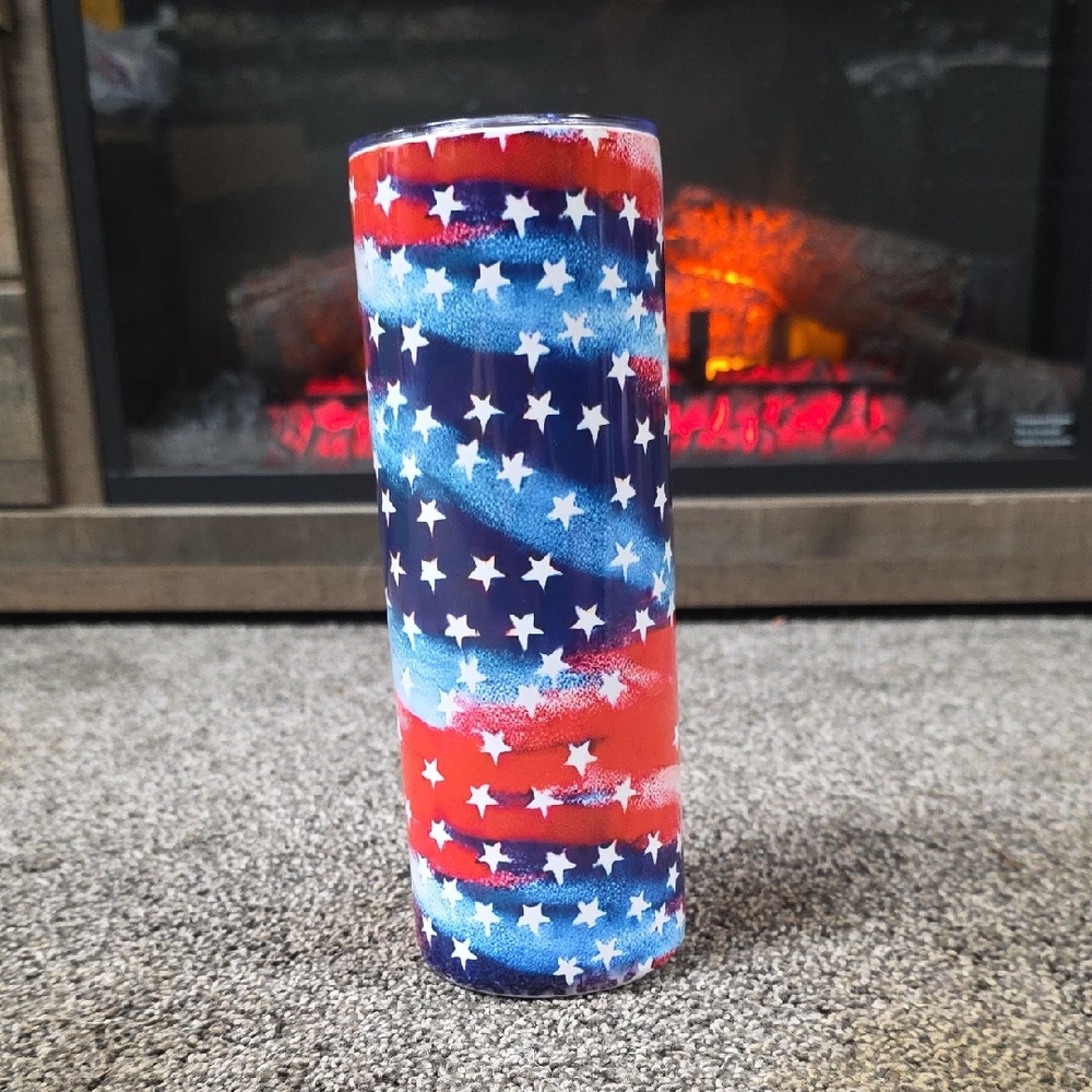 Patriotic Star-Patterned Tumbler
